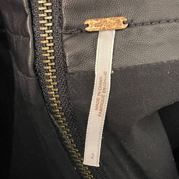 Free People Black Faux Leather-Style Mini Skirt With Zipper Size 2 - Picture 3 of 6